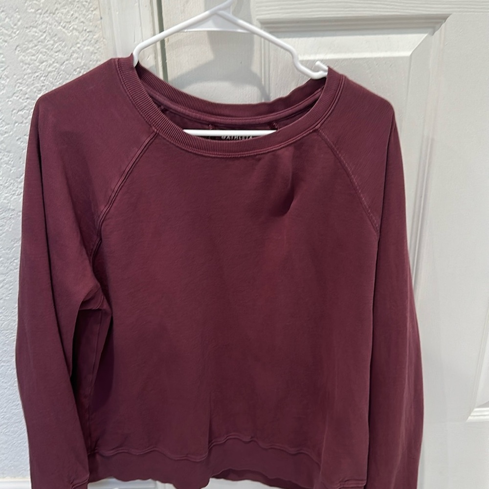 ATHLETA burgundy long sleeved crew neck sweatshirt